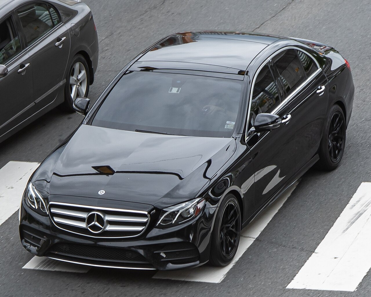 Mercedes-Benz E350 (W213) Washington DC Metro Area, USA (3).jpg